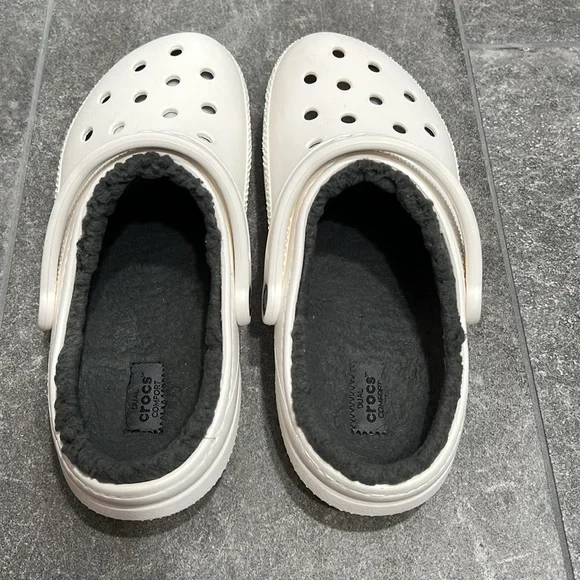 Crocs Classic Lined Clog - Unisex - Picture 3 of 8
